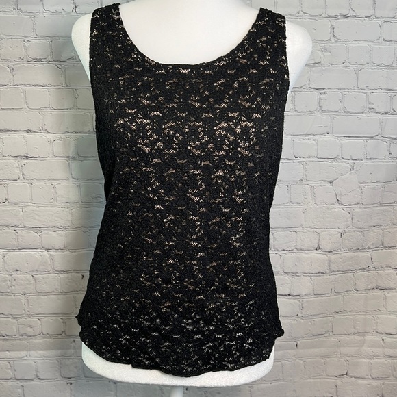Elegant Black Lace Tank Top - Picture 1 of 7